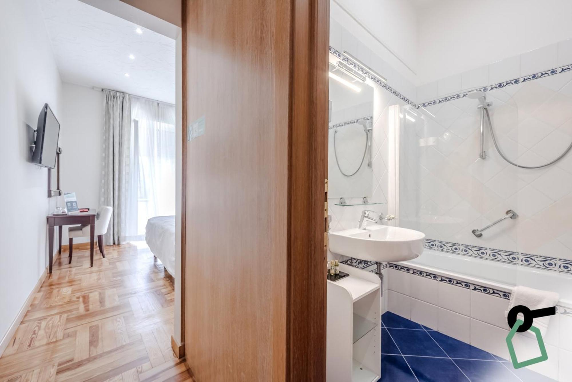 Hotiday Room Collection - Mediterranee Alassio Extérieur photo